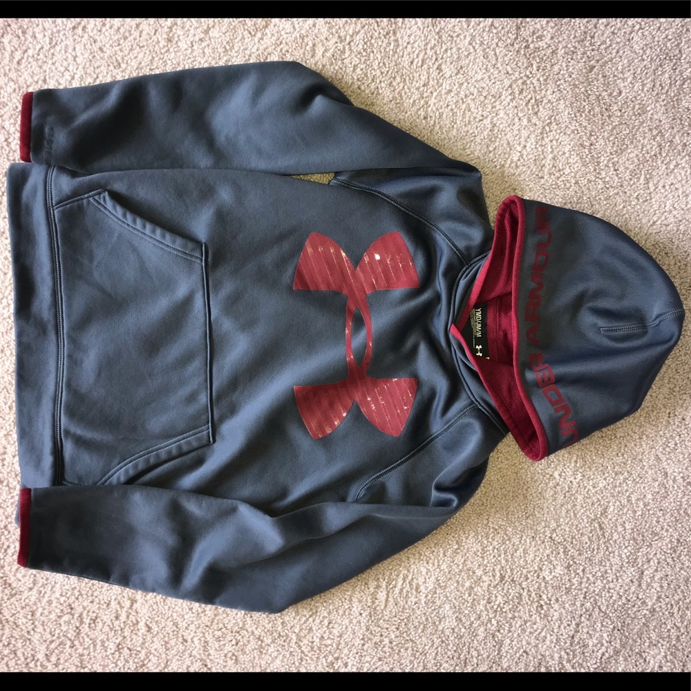 Boys youth medium Under Armour sweatshirt